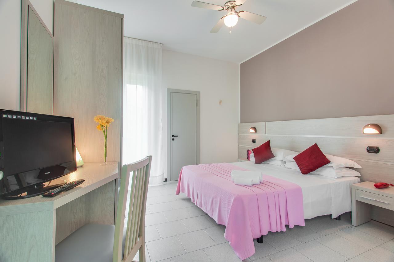 Hotel Joli Cesenatico Dış mekan fotoğraf